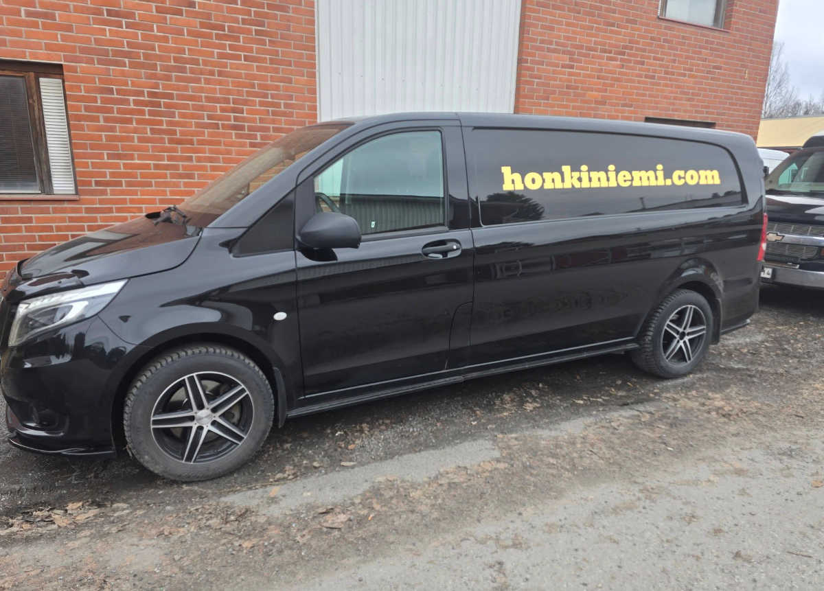 Pakettiauto vuokraus Tampere