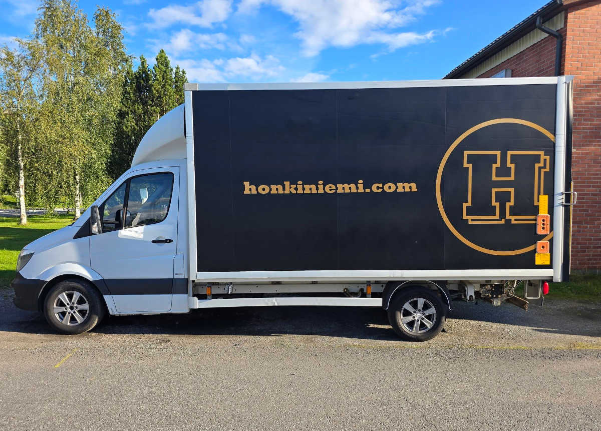 Pakettiauto vuokraus Tampere