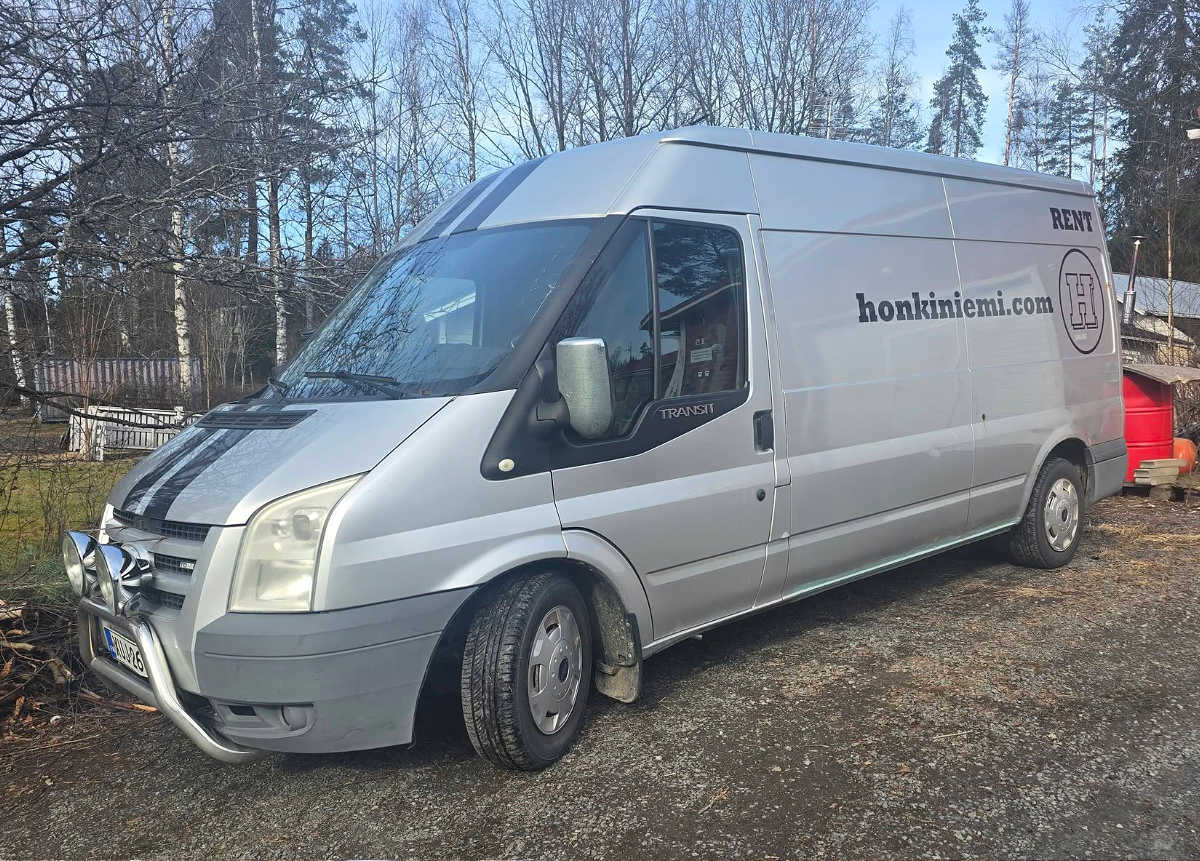 Pakettiauto vuokraus Tampere